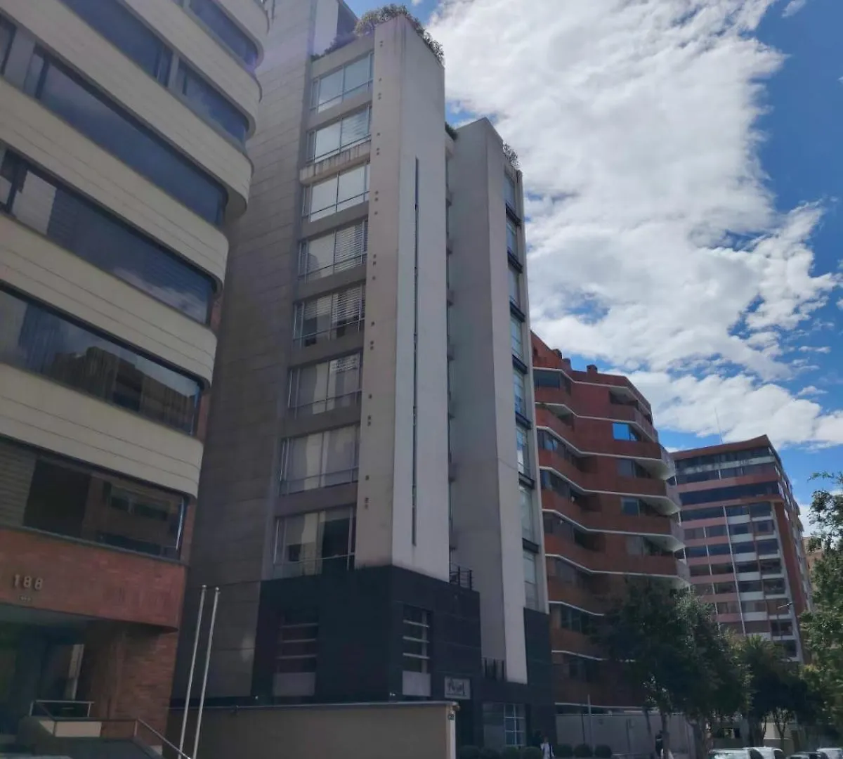 Gran Departamento En El Avant Plaza En La Calle Finlandia Quito Ecuador