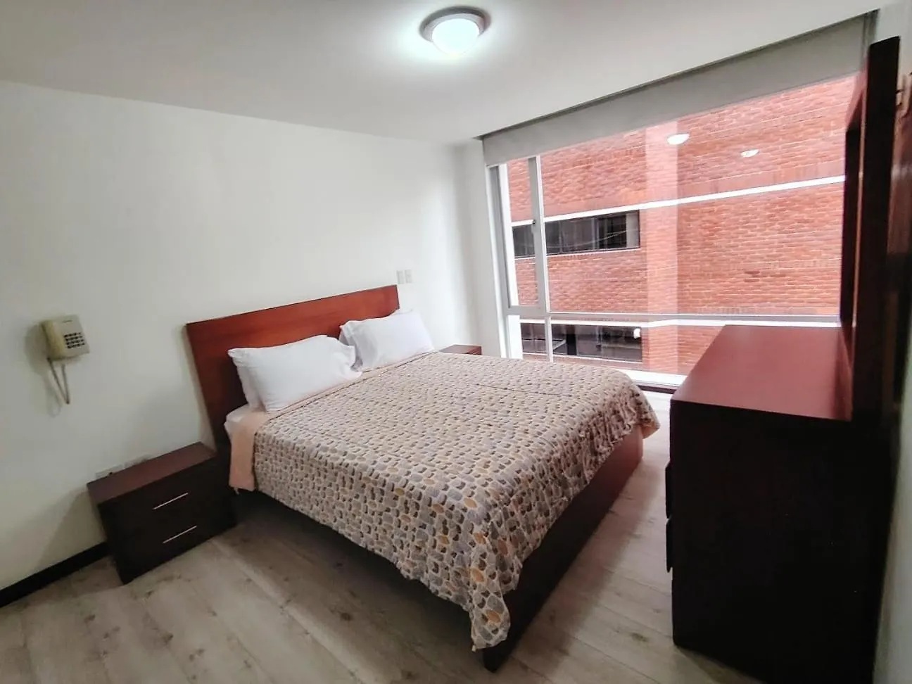 Gran Departamento En El Avant Plaza En La Calle Finlandia Quito 0*,