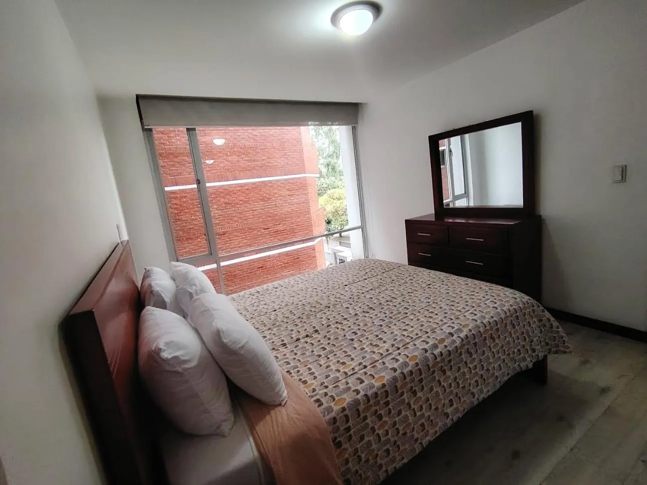 Gran Departamento En El Avant Plaza En La Calle Finlandia Quito